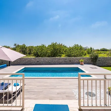 Vakantiehuis Rural Endi *