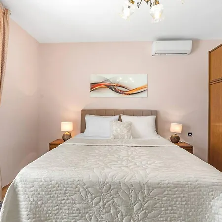 Rural Endi Vakantiehuis Lozovac