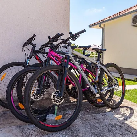 Rural Endi * Lozovac