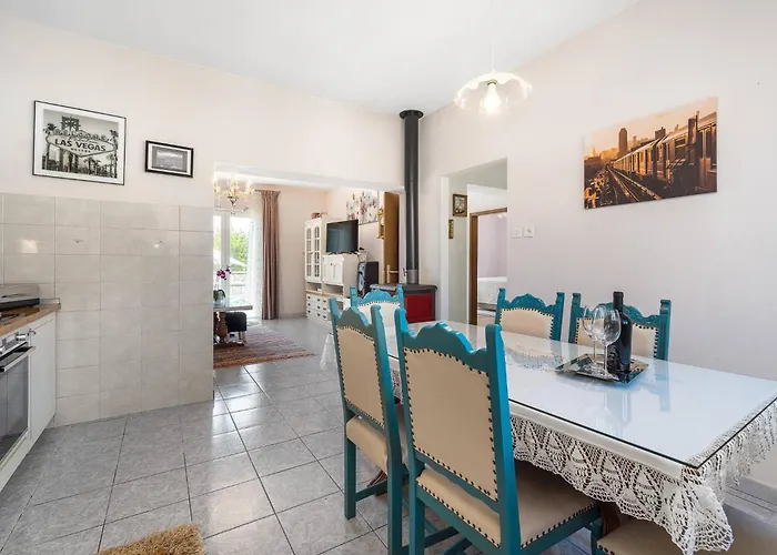 Holiday home Rural Endi *